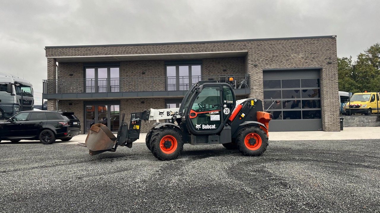 Bobcat T35.105LB Teleskoplader 7600 Kg Gabel Schaufel - Fadrom me goma: foto 1 Bobcat T35.105LB Teleskoplader 7600 Kg Gabel Schaufel - Fadrom me goma: foto 1