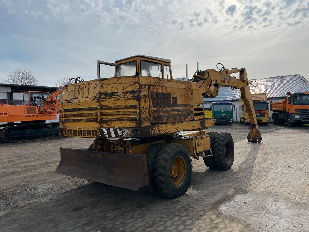 Liebherr A 911 C A911C Umschlagbagger Magnet-Generator - Ekskavator me goma: foto 4 Liebherr A 911 C A911C Umschlagbagger Magnet-Generator - Ekskavator me goma: foto 4
