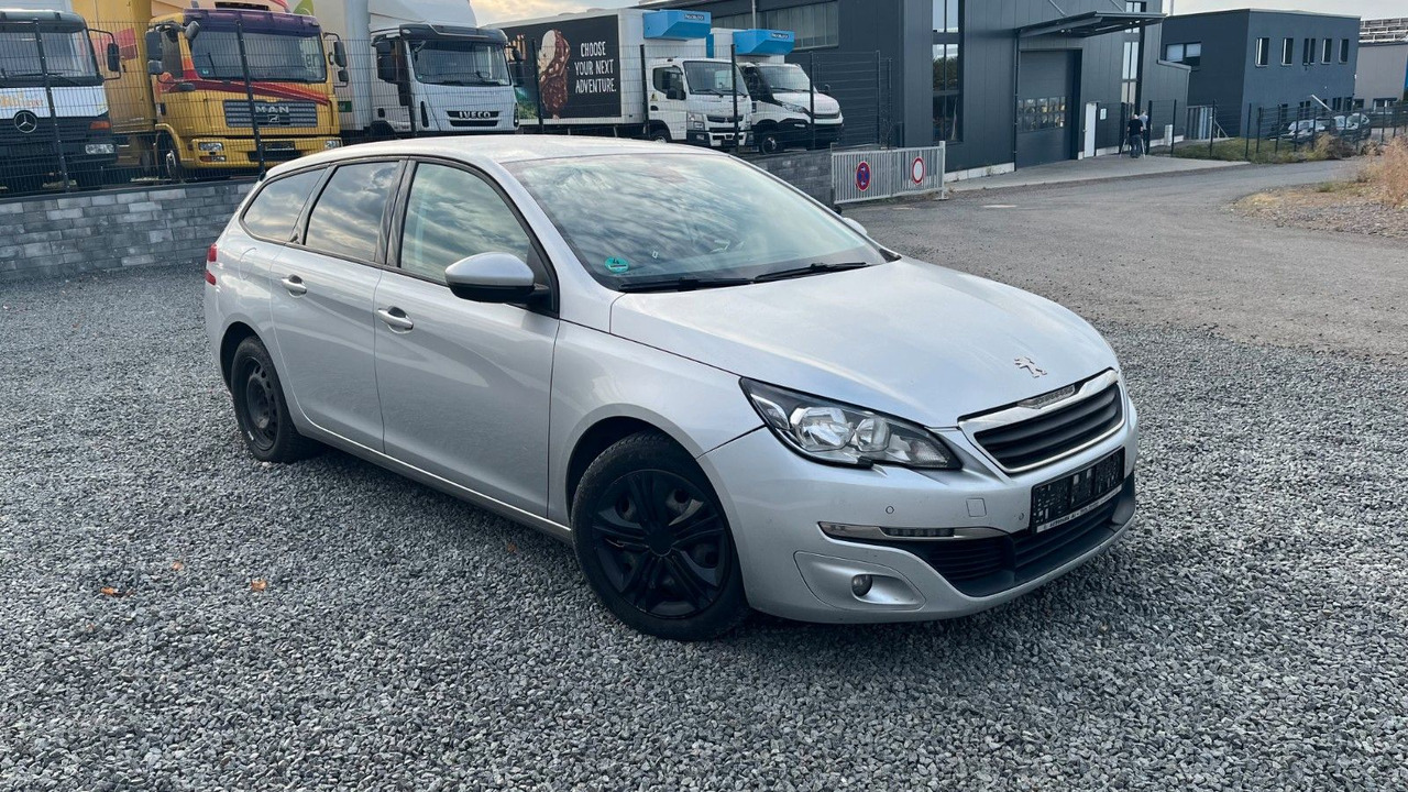 Peugeot 308 SW Active - Makinë me portobagazh: foto 3 Peugeot 308 SW Active - Makinë me portobagazh: foto 3