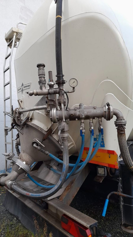 Spitzer SK 2753 CAL 53m³ Kippsilo - Gjysmë rimorkio silo: foto 4 Spitzer SK 2753 CAL 53m³ Kippsilo - Gjysmë rimorkio silo: foto 4