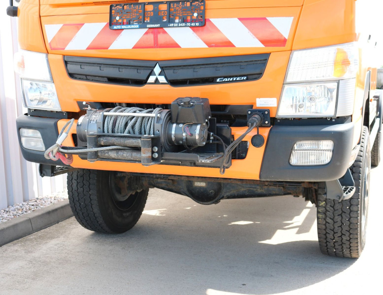 FUSO 6C180 DOKA / 4x4 /KLIMA /WINDE /Standh. / 37tkm - Kamion kabinë-shasi: foto 2 FUSO 6C180 DOKA / 4x4 /KLIMA /WINDE /Standh. / 37tkm - Kamion kabinë-shasi: foto 2