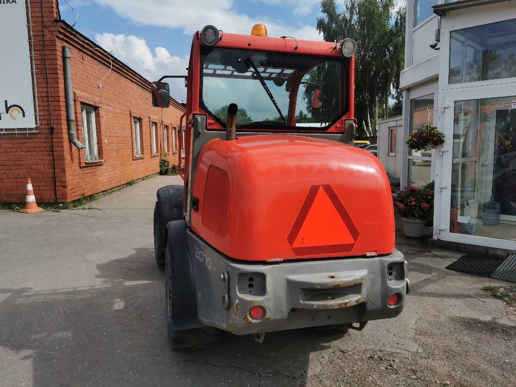 Weidemann 2070 cx50 LP - Pirun më naftë: foto 4 Weidemann 2070 cx50 LP - Pirun më naftë: foto 4