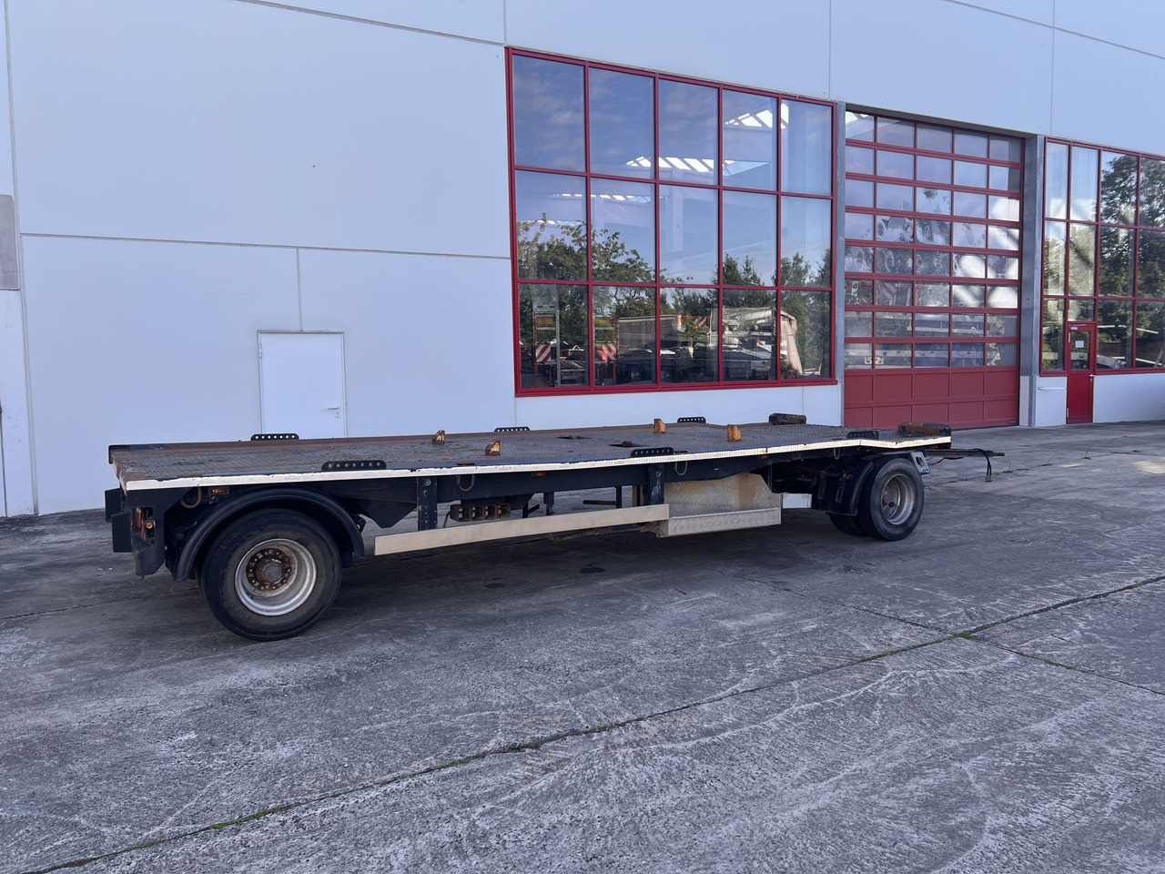 Dinkel DAC 18000 2 Achs Kombi- Anhänger für Abroll- oder Absetzmulden oder Tieflader - Rimorkio e hapur/ Platformë: foto 4 Dinkel DAC 18000 2 Achs Kombi- Anhänger für Abroll- oder Absetzmulden oder Tieflader - Rimorkio e hapur/ Platformë: foto 4