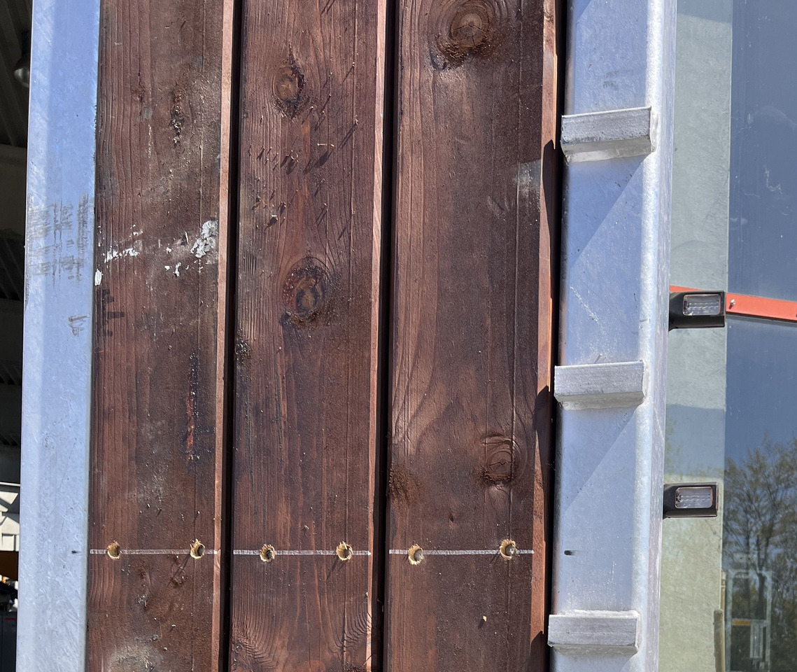 Möslein T3-6 VB F neuer 3 Achs Tieflader- Anhänger - Rimorkio me plan ngarkimi të ulët: foto 4 Möslein T3-6 VB F neuer 3 Achs Tieflader- Anhänger - Rimorkio me plan ngarkimi të ulët: foto 4