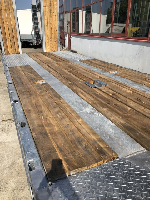 Möslein T3-6 VB F neuer 3 Achs Tieflader- Anhänger - Rimorkio me plan ngarkimi të ulët: foto 5 Möslein T3-6 VB F neuer 3 Achs Tieflader- Anhänger - Rimorkio me plan ngarkimi të ulët: foto 5