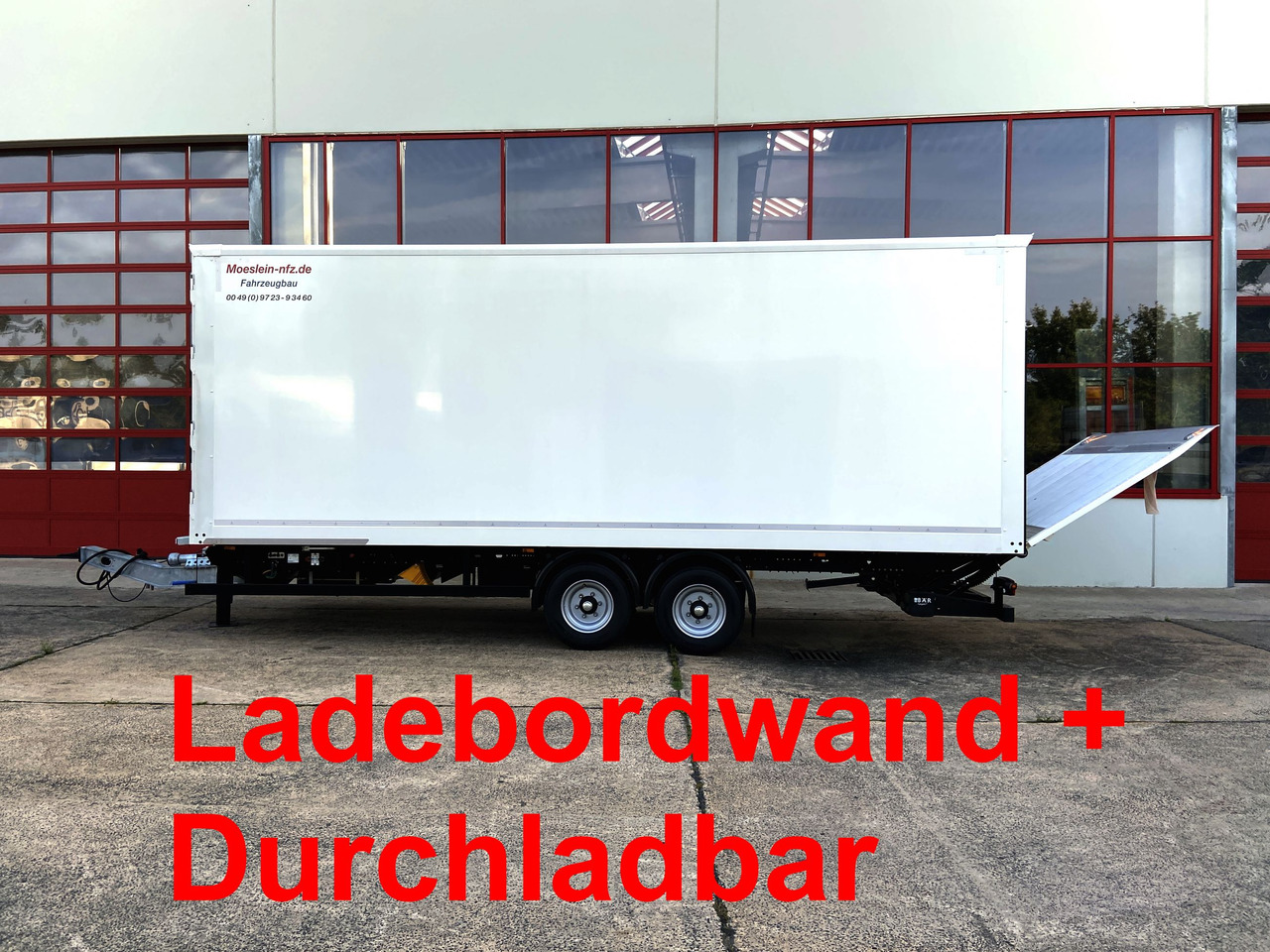 Möslein TK0105D-L Weiß Tandem Koffer, Ladebordwand 1,5 t + DurchladbarNeufahrzeug -- - Rimorkio me vagonetë të mbyllur: foto 1 Möslein TK0105D-L Weiß Tandem Koffer, Ladebordwand 1,5 t + DurchladbarNeufahrzeug -- - Rimorkio me vagonetë të mbyllur: foto 1
