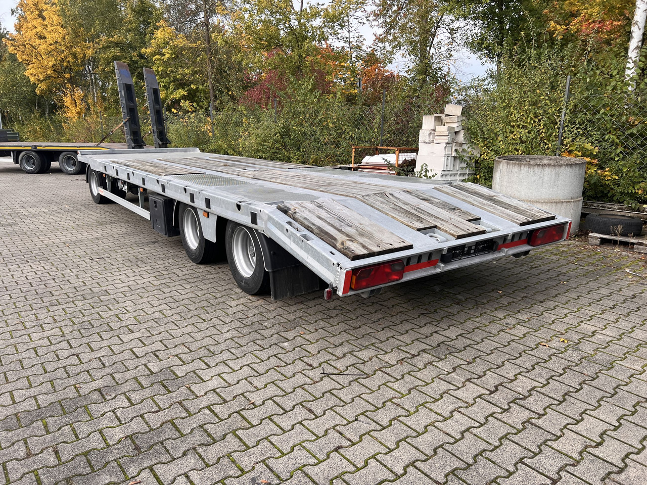 Möslein TO 3 F Schwebheim 3 Achs Tiefladeranhänger - Rimorkio me plan ngarkimi të ulët: foto 5 Möslein TO 3 F Schwebheim 3 Achs Tiefladeranhänger - Rimorkio me plan ngarkimi të ulët: foto 5