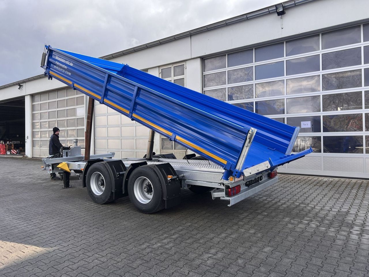 Möslein neuer 19 t Tandemkipper- Tieflader hydraulische - Rimorkio vetëshkarkuese: foto 5 Möslein neuer 19 t Tandemkipper- Tieflader hydraulische - Rimorkio vetëshkarkuese: foto 5