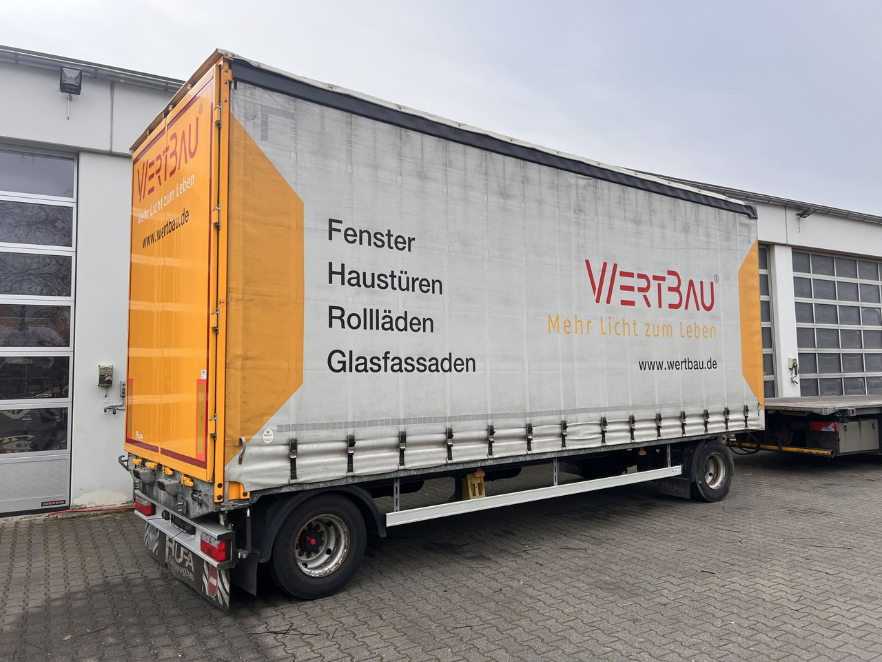 RUFA DHC 18-22  2 Achs Jumbo- Planenanhänger - Rimorkio me tendë: foto 3 RUFA DHC 18-22  2 Achs Jumbo- Planenanhänger - Rimorkio me tendë: foto 3