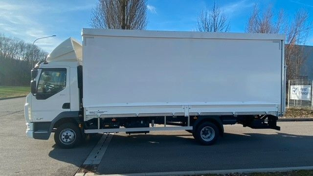 DAF LF 210 8t Pritsche-Plane LBW Tageszulassung DAF FA LF 210 08t Spier Pritsche-Plane - Kamion me tendë: foto 3 DAF LF 210 8t Pritsche-Plane LBW Tageszulassung DAF FA LF 210 08t Spier Pritsche-Plane - Kamion me tendë: foto 3