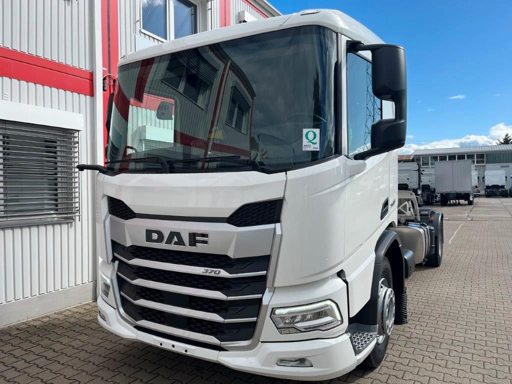 DAF XD 370 Fahrgestell - Kamion kabinë-shasi: foto 4 DAF XD 370 Fahrgestell - Kamion kabinë-shasi: foto 4