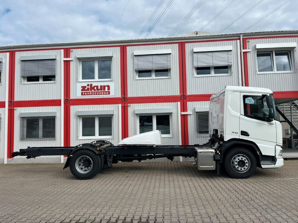 DAF XD 370 Fahrgestell - Kamion kabinë-shasi: foto 2 DAF XD 370 Fahrgestell - Kamion kabinë-shasi: foto 2