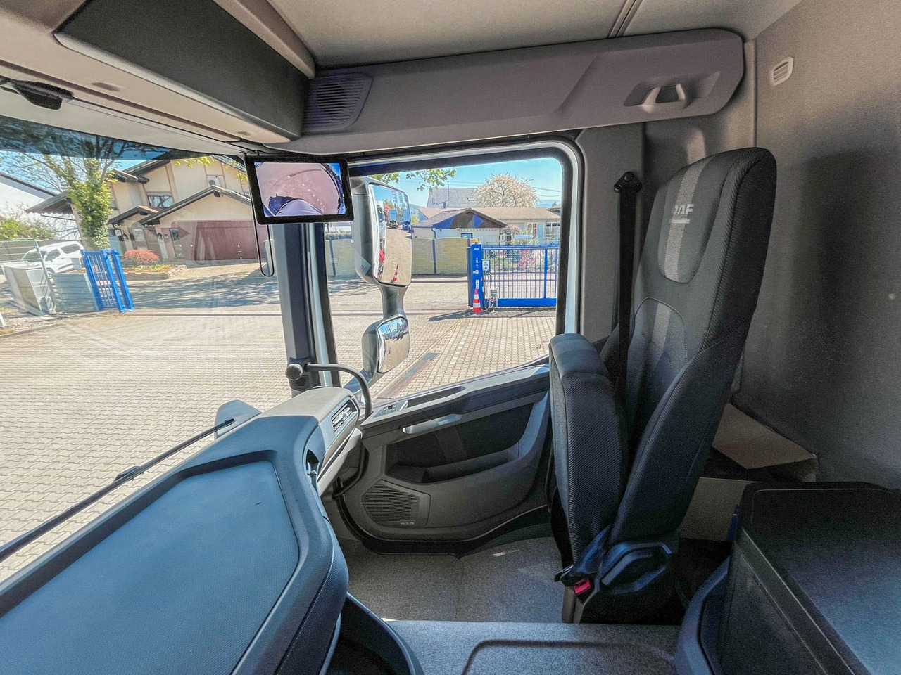 Kamion vetëshkarkues i ri DAF XDC 370 FA Meiller Krankipper HMF DAF XDC 370 FA Meiller Krankipper HMF: foto 21 Kamion vetëshkarkues i ri DAF XDC 370 FA Meiller Krankipper HMF DAF XDC 370 FA Meiller Krankipper HMF: foto 21