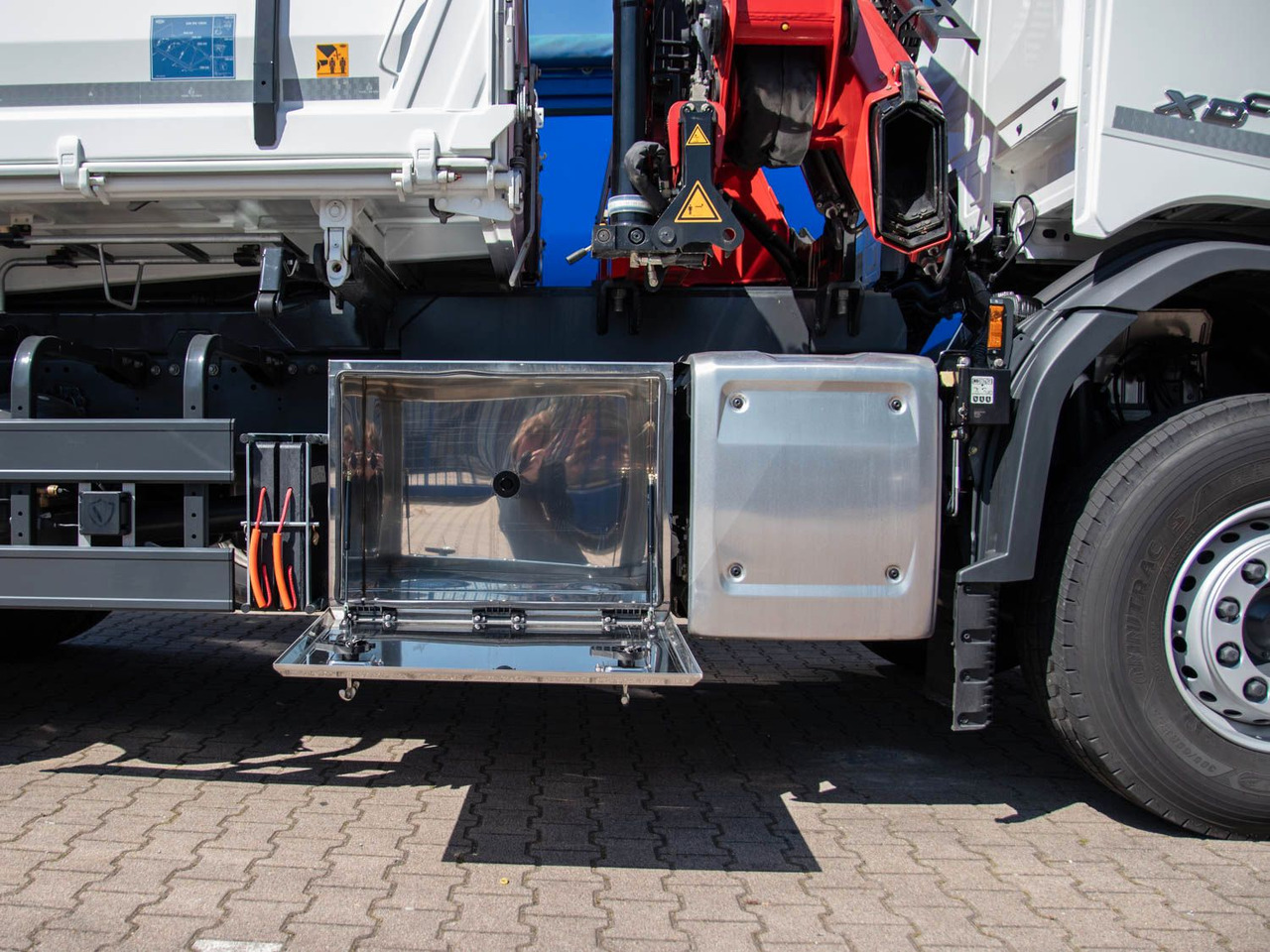 Kamion vetëshkarkues i ri DAF XDC 370 FA Meiller Krankipper HMF DAF XDC 370 FA Meiller Krankipper HMF: foto 27 Kamion vetëshkarkues i ri DAF XDC 370 FA Meiller Krankipper HMF DAF XDC 370 FA Meiller Krankipper HMF: foto 27