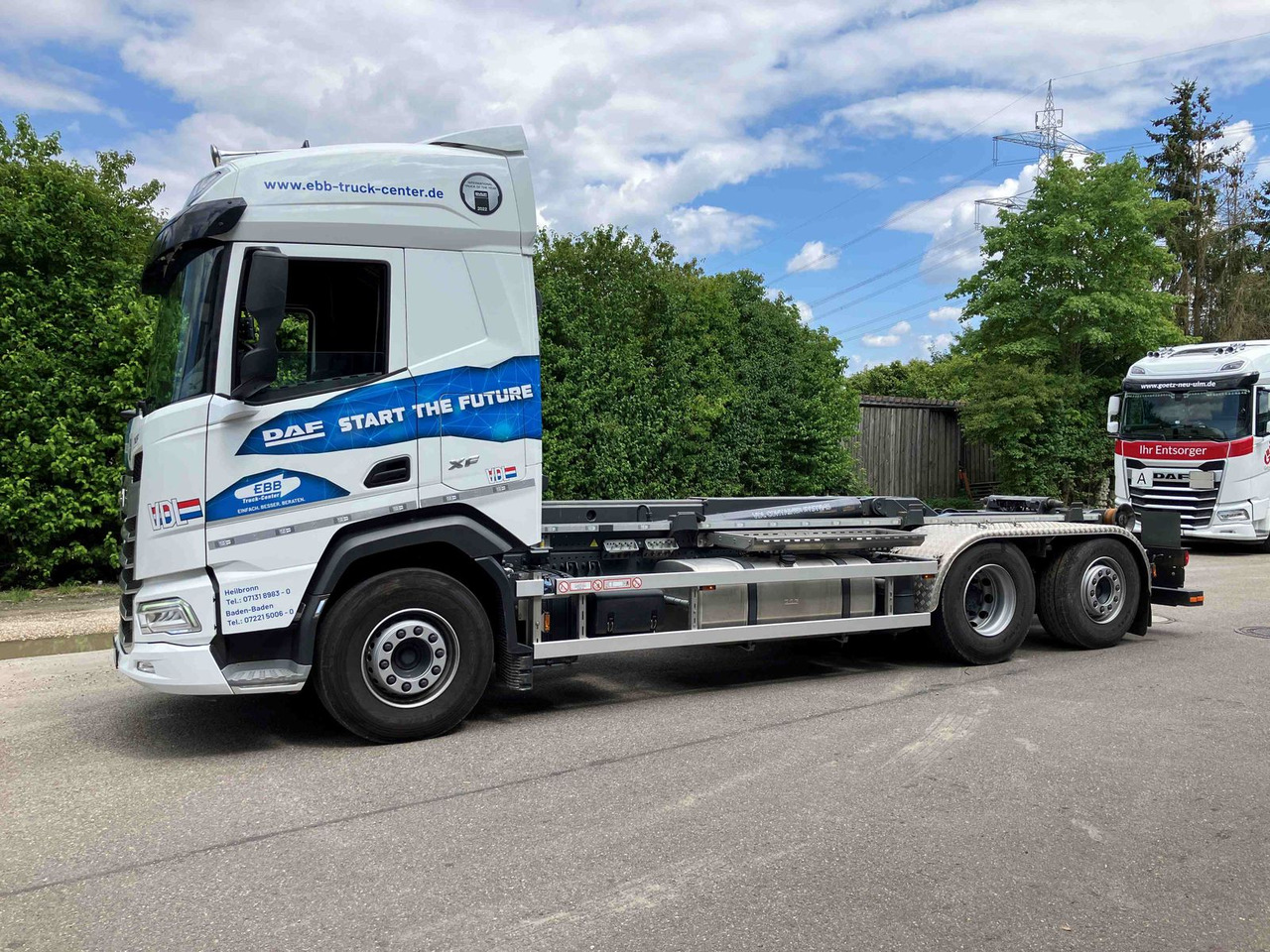 DAF XF 480 FAN Abroller VDL DAF XF 480 FAN Abroller VDL - Kamion vetëngarkues: foto 1 DAF XF 480 FAN Abroller VDL DAF XF 480 FAN Abroller VDL - Kamion vetëngarkues: foto 1