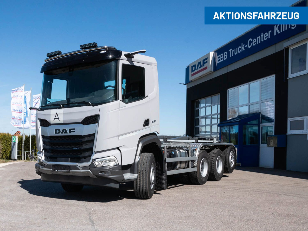 DAF XF 530 FAW mit VDL Abrollkipper DAF XF 530 FAW mit VDL Abrollkipper - Kamion vetëngarkues: foto 1 DAF XF 530 FAW mit VDL Abrollkipper DAF XF 530 FAW mit VDL Abrollkipper - Kamion vetëngarkues: foto 1
