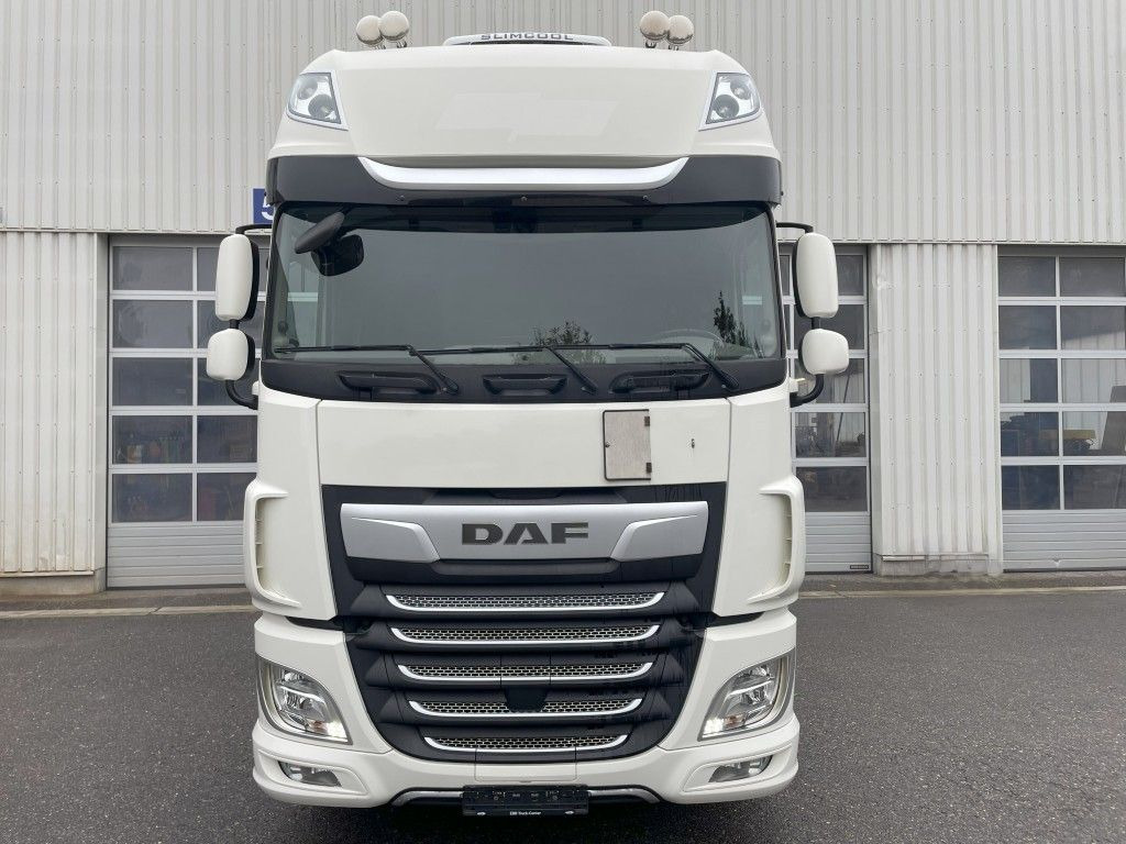 DAF FT XF 480 SSC, Federung: Luft/Luft - Gjysmë-kamion: foto 2 DAF FT XF 480 SSC, Federung: Luft/Luft - Gjysmë-kamion: foto 2