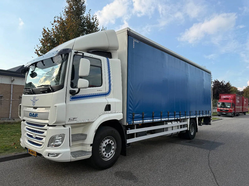 DAF CF 290 2016 - Kamion vagonetë: foto 1 DAF CF 290 2016 - Kamion vagonetë: foto 1