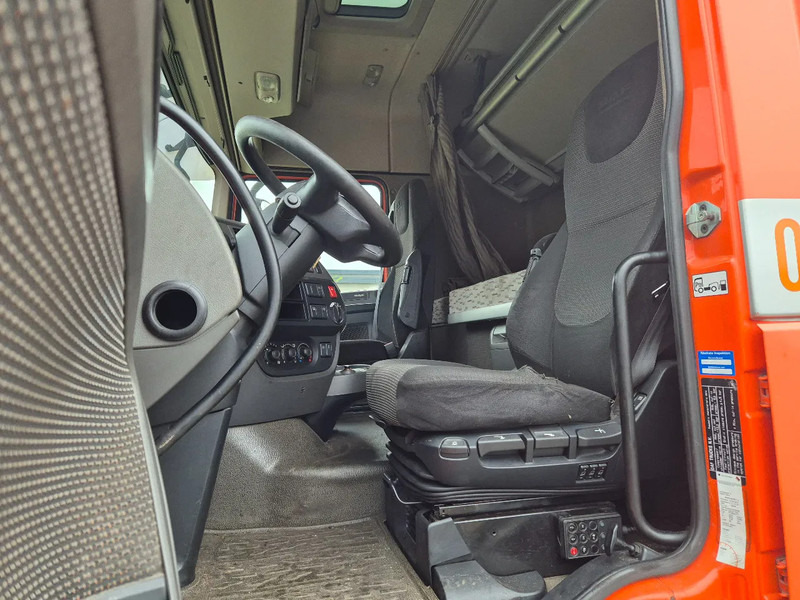 DAF XF 105.460 460 retarder - Gjysmë-kamion: foto 4 DAF XF 105.460 460 retarder - Gjysmë-kamion: foto 4