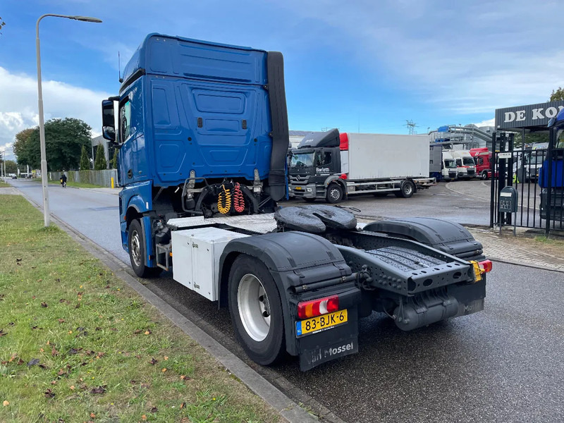 Mercedes-Benz Actros 1943 full adr 2017 only 695.000 km - Gjysmë-kamion: foto 3 Mercedes-Benz Actros 1943 full adr 2017 only 695.000 km - Gjysmë-kamion: foto 3