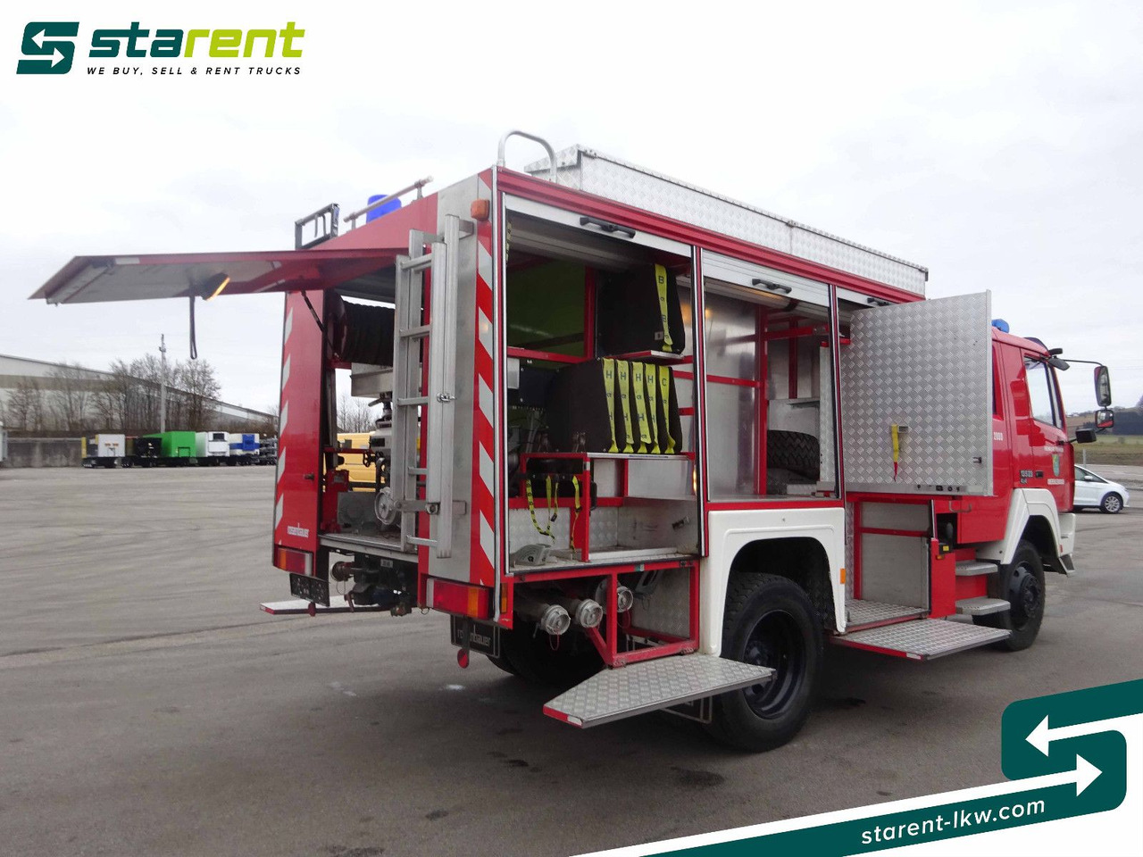 Steyr 13S23 4x4 Feuerwehrauto, 2.000 Liter Wassertank - Kamioni: foto 4 Steyr 13S23 4x4 Feuerwehrauto, 2.000 Liter Wassertank - Kamioni: foto 4
