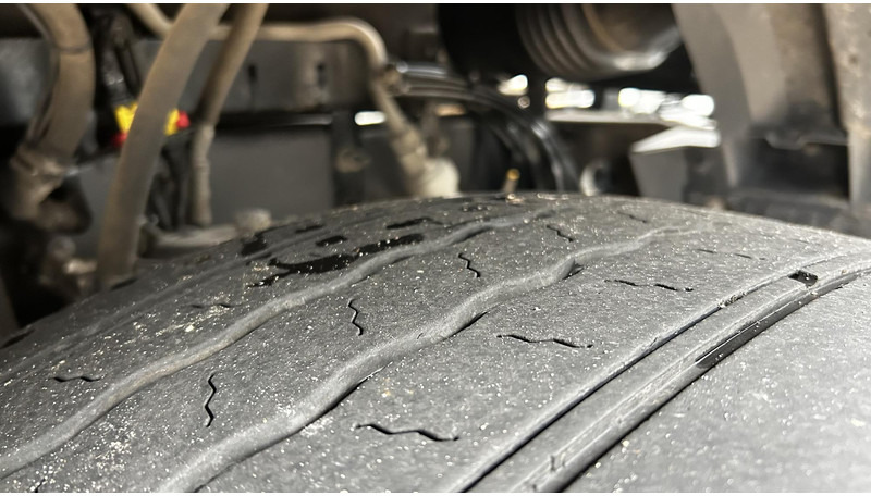 Volvo FH - Gjysmë-kamion: foto 4 Volvo FH - Gjysmë-kamion: foto 4