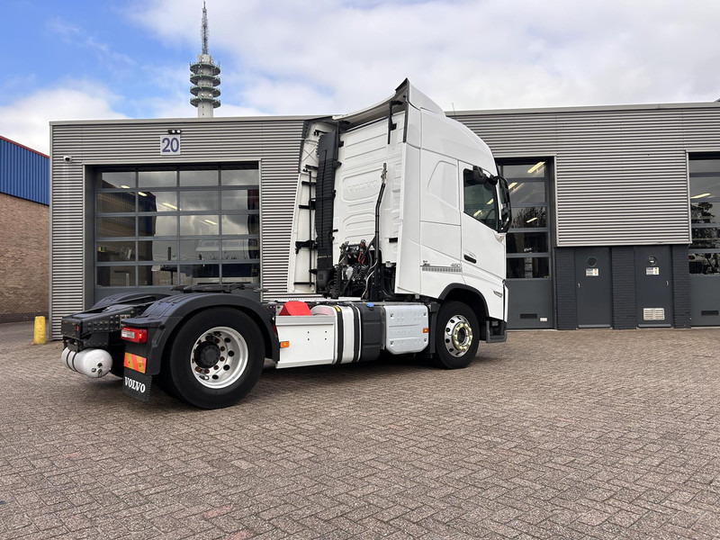 Volvo FH - Gjysmë-kamion: foto 3 Volvo FH - Gjysmë-kamion: foto 3