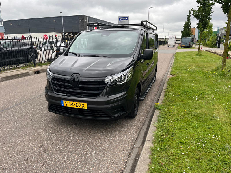 Renault Trafic Black Edition 2.0dci L2 H1, Airco, Nav, Camera - Furgon i vogël: foto 3 Renault Trafic Black Edition 2.0dci L2 H1, Airco, Nav, Camera - Furgon i vogël: foto 3