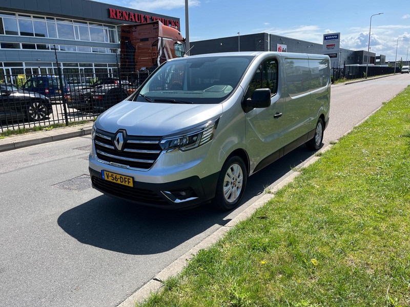 Renault Trafic E-Tech Red L2 H1, Airco, Nav, Camera - Furgon i vogël, Furgon elektrik: foto 3 Renault Trafic E-Tech Red L2 H1, Airco, Nav, Camera - Furgon i vogël, Furgon elektrik: foto 3