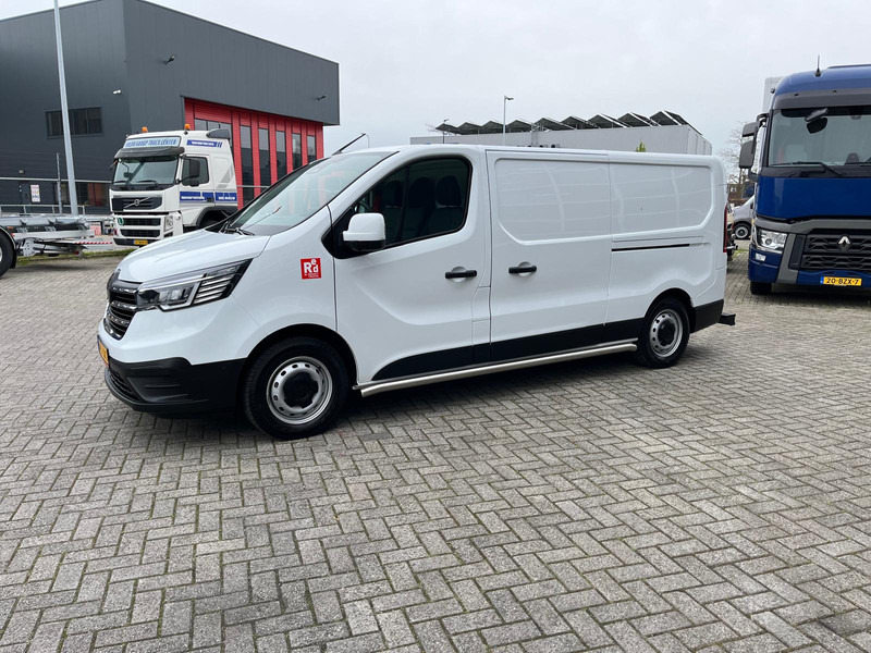 Renault Trafic E-Tech Red L2 H1, Nieuwstaat/New condition, Lees omschrijving/Read description - Furgon i vogël, Furgon elektrik: foto 3 Renault Trafic E-Tech Red L2 H1, Nieuwstaat/New condition, Lees omschrijving/Read description - Furgon i vogël, Furgon elektrik: foto 3