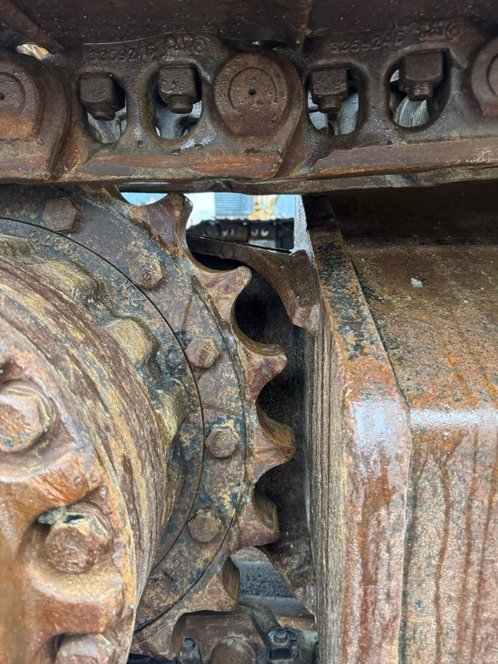 Ekskavator me zinxhirë CAT 324 EL: foto 16