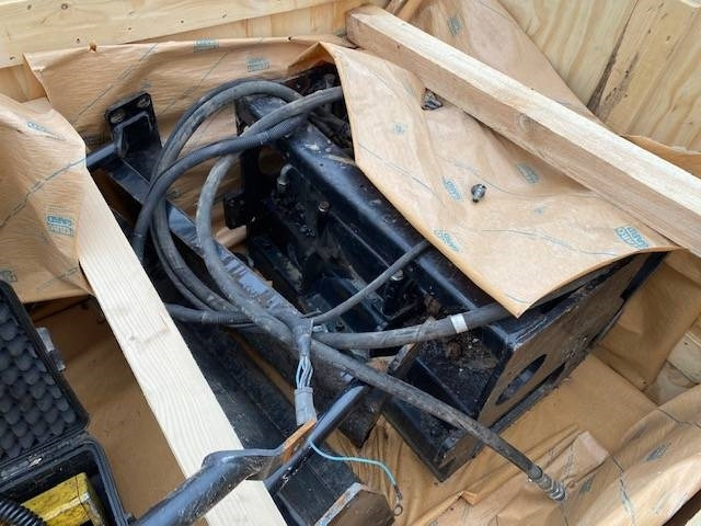Shtrues asfalti CAT AP 655 D: foto 33