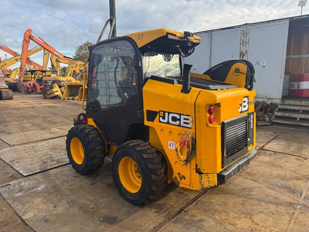 JCB 250T4 - Mini fadrom: foto 3 JCB 250T4 - Mini fadrom: foto 3