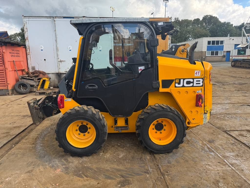 JCB 250t4 - Mini fadrom: foto 1 JCB 250t4 - Mini fadrom: foto 1
