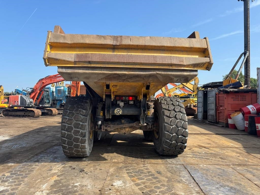 Komatsu HM 350-2 - Shkarkues teleskopik: foto 5 Komatsu HM 350-2 - Shkarkues teleskopik: foto 5