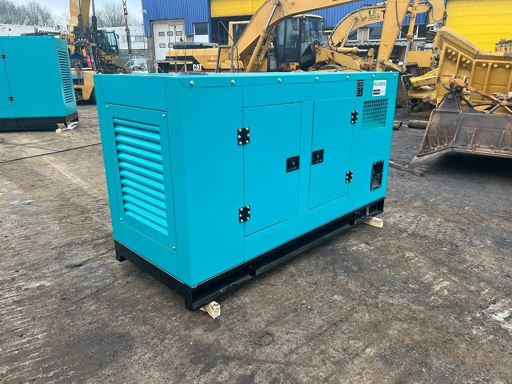 Ricardo 50KVA 40KW SILENT GENERATOR 3 PHASE 50HZ 400V NEW - Set gjeneratori: foto 4 Ricardo 50KVA 40KW SILENT GENERATOR 3 PHASE 50HZ 400V NEW - Set gjeneratori: foto 4