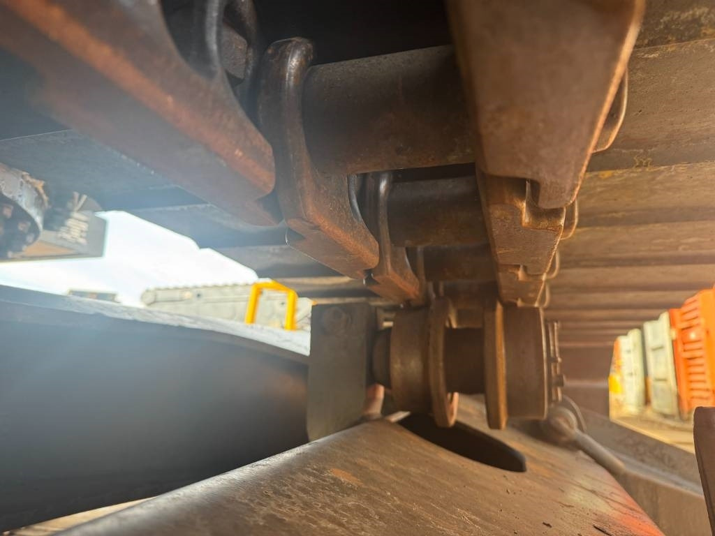 Ekskavator me zinxhirë Volvo EC 160 E L ( 3.451 ORIGINAL HOURS ): foto 9