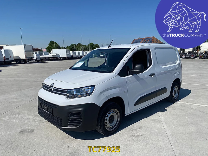 Citroën Berlingo - Furgon i vogël: foto 1 Citroën Berlingo - Furgon i vogël: foto 1