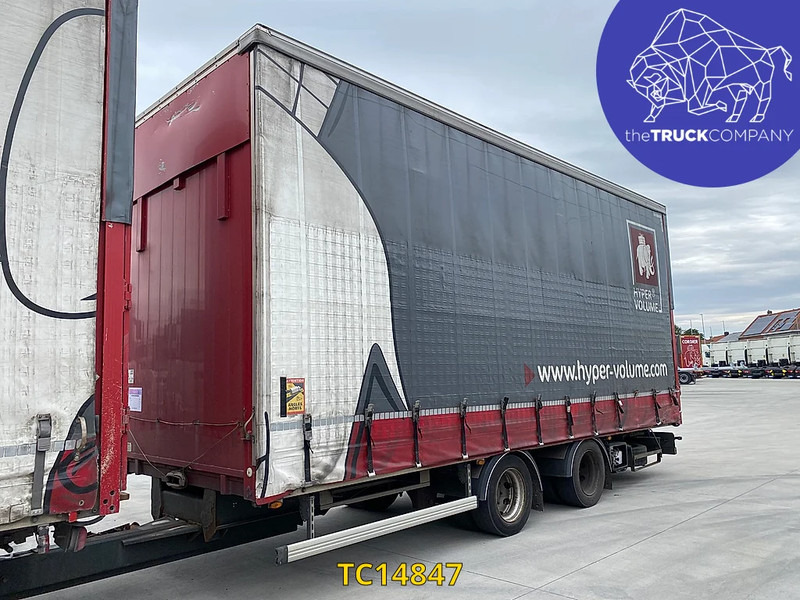 Fruehauf - Rimorkio me tendë: foto 1 Fruehauf - Rimorkio me tendë: foto 1