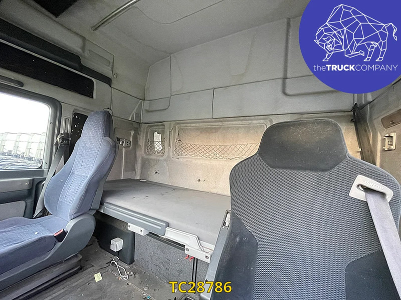 MAN TGA 430 - Gjysmë-kamion: foto 2 MAN TGA 430 - Gjysmë-kamion: foto 2