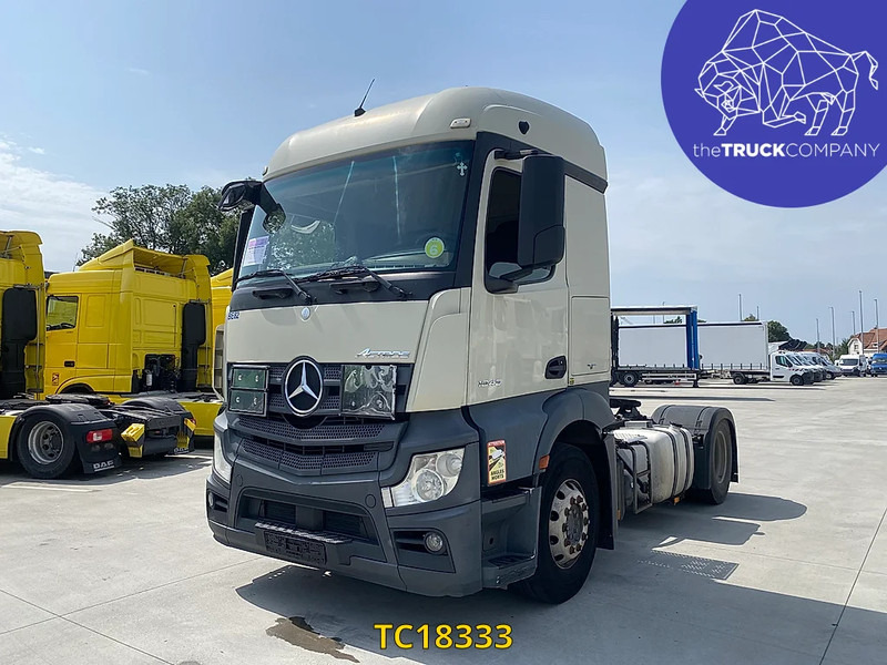Mercedes-Benz Actros 1843 - Gjysmë-kamion: foto 1 Mercedes-Benz Actros 1843 - Gjysmë-kamion: foto 1