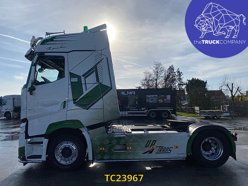 Renault T 520 - Gjysmë-kamion: foto 2 Renault T 520 - Gjysmë-kamion: foto 2
