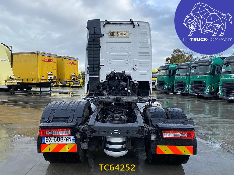 Volvo FH 500 - Gjysmë-kamion: foto 4 Volvo FH 500 - Gjysmë-kamion: foto 4