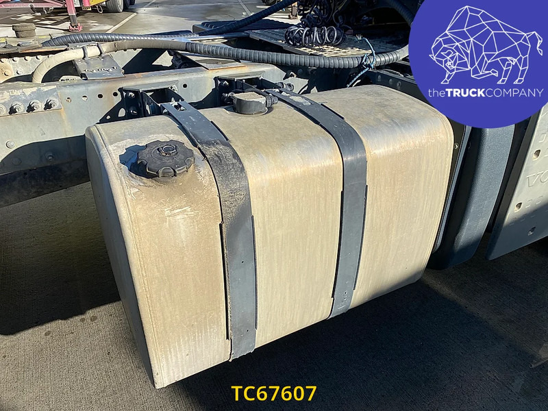 Gjysmë-kamion Volvo FMX 450: foto 13