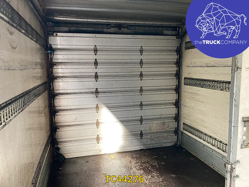 Iveco EuroCargo 100 E15 - Kamion vagonetë: foto 4 Iveco EuroCargo 100 E15 - Kamion vagonetë: foto 4