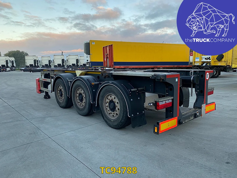 Kässbohrer - Transportjer kontejnerësh/ Gjysmë rimorkio me karroceri të çmontueshme: foto 1 Kässbohrer - Transportjer kontejnerësh/ Gjysmë rimorkio me karroceri të çmontueshme: foto 1