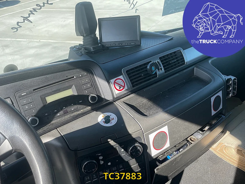 MAN TGL 220 - Kamion me tendë: foto 4 MAN TGL 220 - Kamion me tendë: foto 4
