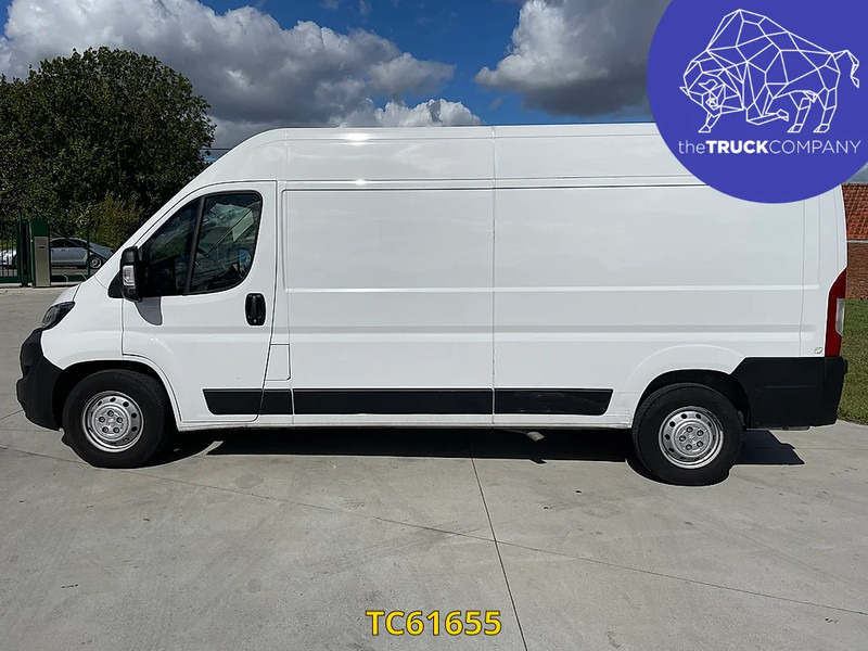 Peugeot Boxer 435 L3 H2 2.2 Blue HDI - Furgon: foto 2 Peugeot Boxer 435 L3 H2 2.2 Blue HDI - Furgon: foto 2