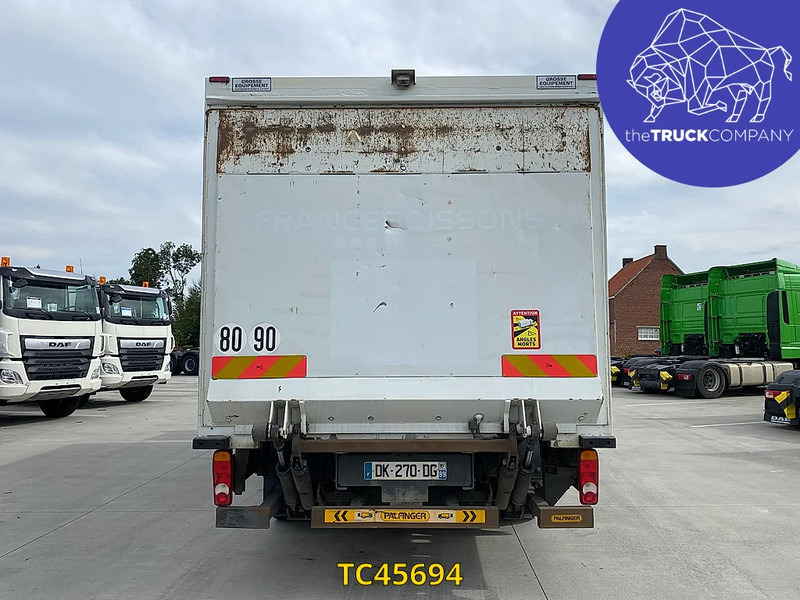 Renault D 210 - Kamion vagonetë: foto 4 Renault D 210 - Kamion vagonetë: foto 4