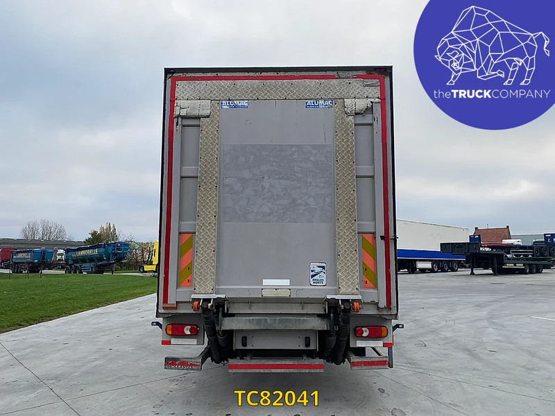 Renault Midlum 210 - Kamion vagonetë: foto 3 Renault Midlum 210 - Kamion vagonetë: foto 3